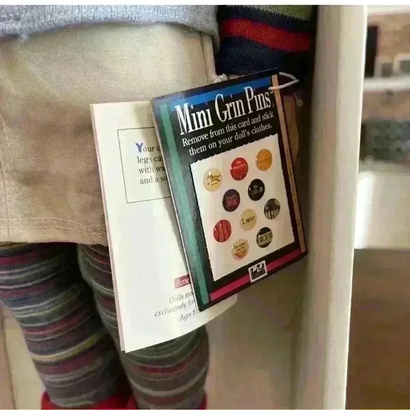 RARE American Girl Lindsey Doll – Retired 2001 – First Girl of the Year NWT - Picture 8 of 9